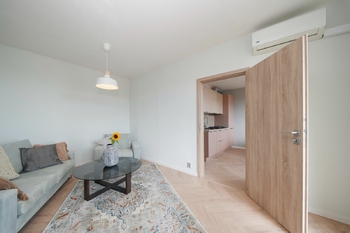 obývací pokoj foto 5 - Prodej bytu 2+1 v osobním vlastnictví 60 m², Brno