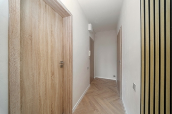 předsíň foto 1 - Prodej bytu 2+1 v osobním vlastnictví 60 m², Brno