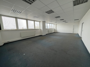 Pronájem skladovacích prostor 456 m², Praha 9 - Horní Počernice