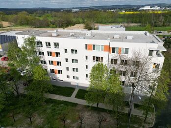 Pohled na dům - Pronájem bytu 3+kk v družstevním vlastnictví 66 m², České Budějovice