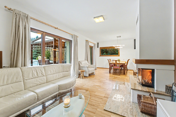 Prodej domu 220 m², Hrusice