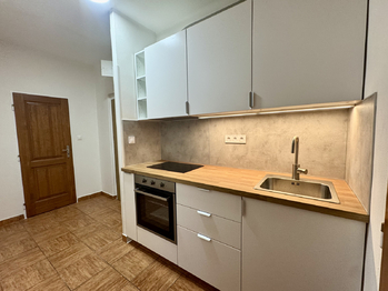 Pronájem bytu 2+1 v osobním vlastnictví 42 m², Praha 6 - Vokovice