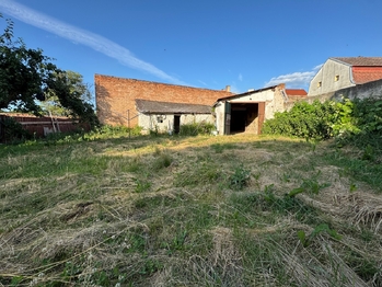 garáž+chlívky - Prodej domu 70 m², Blšany