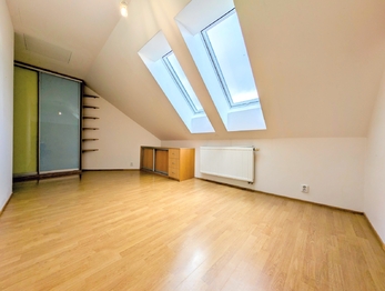 ložnice sever ... - Pronájem bytu 3+kk v osobním vlastnictví 103 m², Havlíčkův Brod