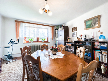 Prodej domu 300 m², Komárov