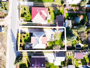 Prodej domu 300 m², Komárov