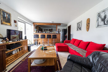 prostorný byt 1kk v přízemí - Prodej domu 295 m², Mistřice