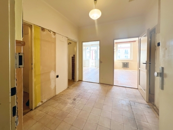 Prodej bytu 2+1 v osobním vlastnictví 52 m², Praha 4 - Krč