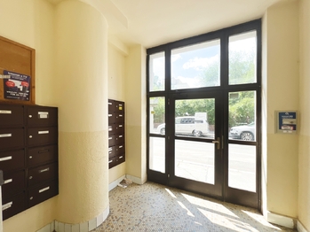 Prodej bytu 2+1 v osobním vlastnictví 52 m², Praha 4 - Krč