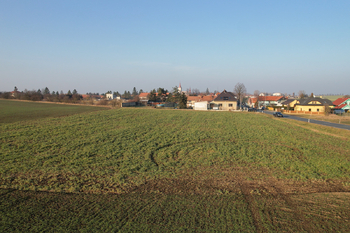 Prodej pozemku 6349 m², Račiněves