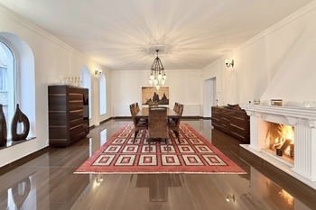 obývací pokoj - Prodej domu 355 m², Praha 4 - Kunratice