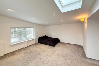 zadní ložnice - Prodej domu 355 m², Praha 4 - Kunratice