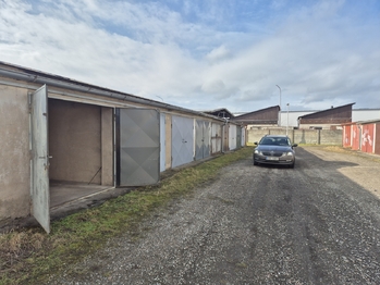 Prodej garáže, Hradec Králové