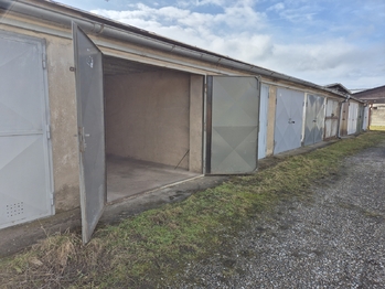 Prodej garáže, Hradec Králové