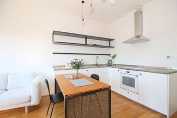 Pronájem bytu 1+kk v osobním vlastnictví 32 m², Praha 7 - Holešovice