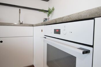 Pronájem bytu 1+kk v osobním vlastnictví 32 m², Praha 7 - Holešovice