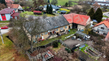 Prodej domu 192 m², Lešany