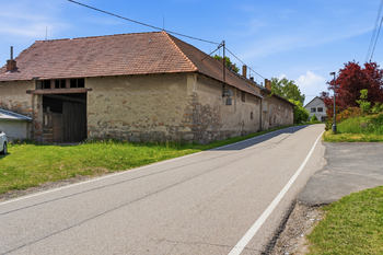 Prodej domu 194 m², Lešany