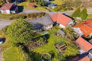 Prodej domu 192 m², Lešany