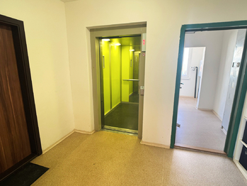 Pronájem bytu 1+kk v osobním vlastnictví 30 m², Praha 4 - Chodov