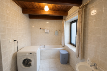 koupelna - Prodej domu 290 m², Zbečno