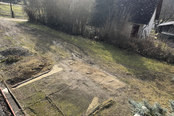 pohled na pozemek - Prodej domu 290 m², Zbečno