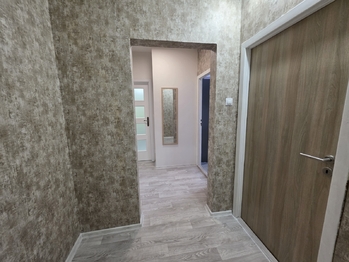 předsíň - Prodej bytu 2+kk v osobním vlastnictví 43 m², Děčín