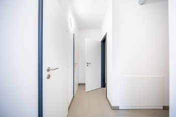 Sklad na patře - vstup do společných prostor - Pronájem bytu 2+kk v osobním vlastnictví 59 m², České Budějovice