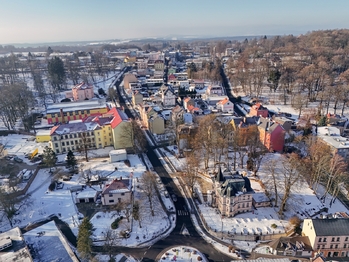 Prodej nájemního domu 1200 m², Aš