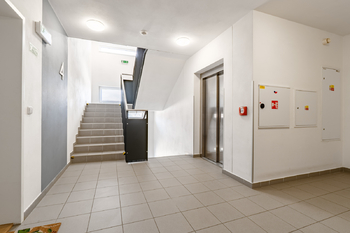 Prodej bytu 3+kk v osobním vlastnictví 62 m², Praha 10 - Uhříněves