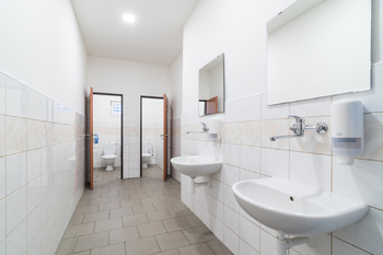 Pronájem obchodních prostor 924 m², Terezín