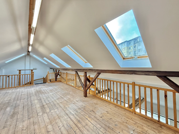 Pronájem obchodních prostor 279 m², Benešov