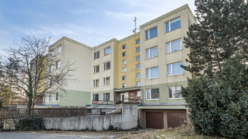 Pohled na byt zvenku - Pronájem bytu 3+kk v osobním vlastnictví 80 m², Praha 6 - Ruzyně