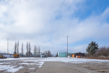 Prodej výrobních prostor 2224 m², Okříšky