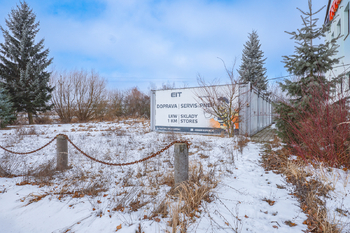 Prodej výrobních prostor 2224 m², Okříšky