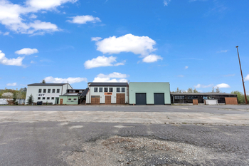 Prodej výrobních prostor, Okříšky