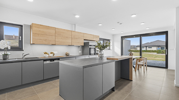 Prodej domu 210 m², Mezouň