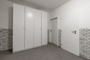 Prodej bytu 4+kk v osobním vlastnictví 89 m², Praha 4 - Záběhlice