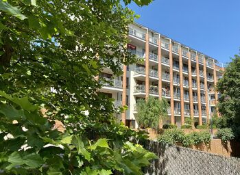 Pronájem bytu 2+kk v osobním vlastnictví 52 m², Praha 6 - Dejvice