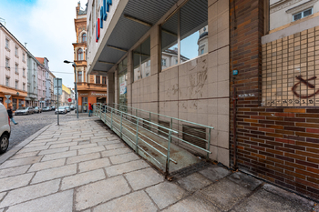 Pronájem obchodních prostor 182 m², Plzeň