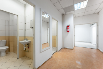 Pronájem obchodních prostor 182 m², Plzeň