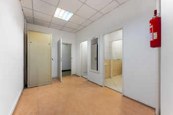 Pronájem obchodních prostor 182 m², Plzeň