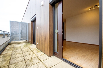 Terasa - Pronájem bytu 1+kk v osobním vlastnictví 31 m², Praha 9 - Letňany