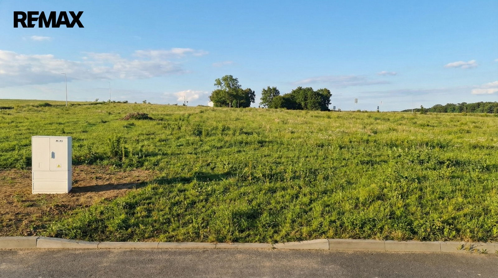 Prodej pozemku, 831 m2, Líšnice