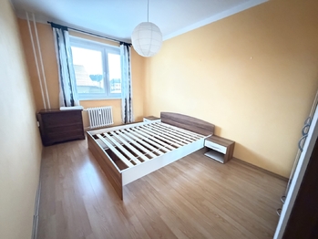 Pronájem bytu 2+kk v družstevním vlastnictví 43 m², Osek