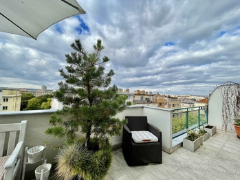 Pronájem bytu 2+kk v osobním vlastnictví 48 m², Praha 4 - Nusle