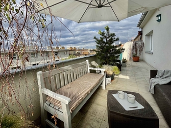 Pronájem bytu 2+kk v osobním vlastnictví 48 m², Praha 4 - Nusle