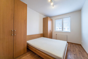 Pronájem bytu 3+kk v osobním vlastnictví 65 m², Praha 10 - Uhříněves