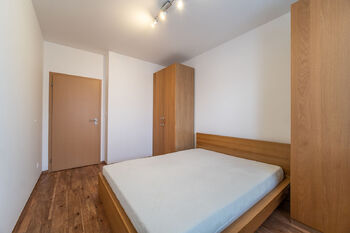 Pronájem bytu 3+kk v osobním vlastnictví 65 m², Praha 10 - Uhříněves