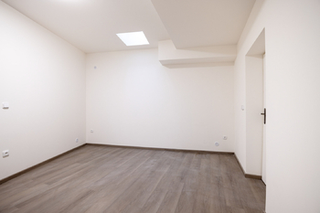 Pronájem bytu 2+1 v osobním vlastnictví 67 m², Kladno